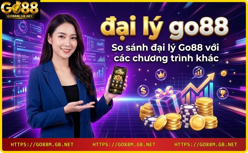 Cân kỹ thuật số so sánh hai nền tảng, một bên sáng vàng với dấu tích